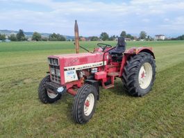 Traktor IHC 633