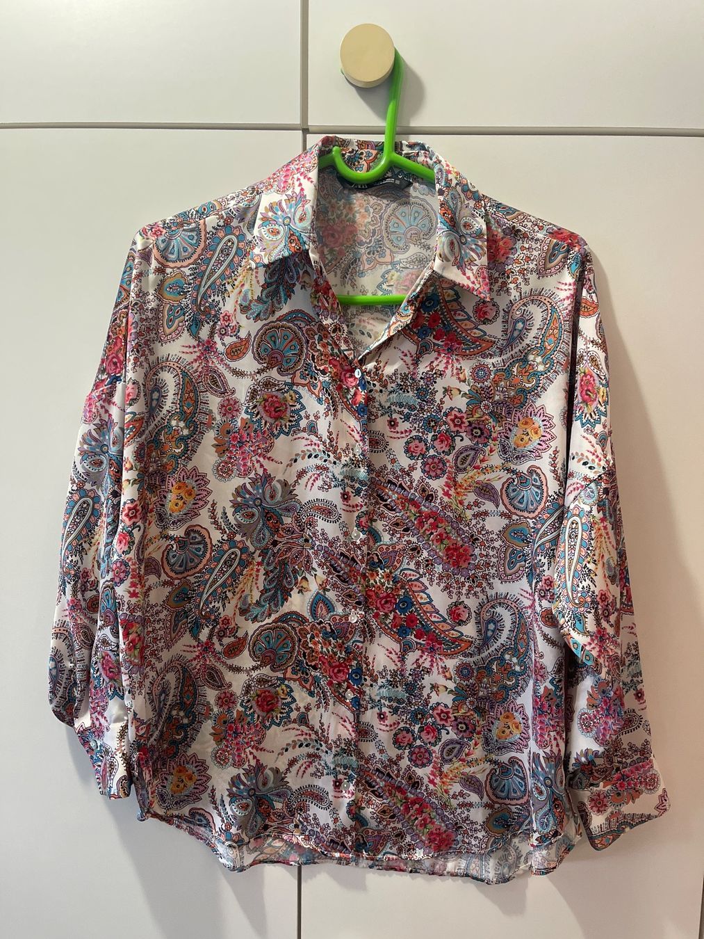 Zara Camicette: Camicetta colorata ZARA – Usato da Rancate venduto da Waly__