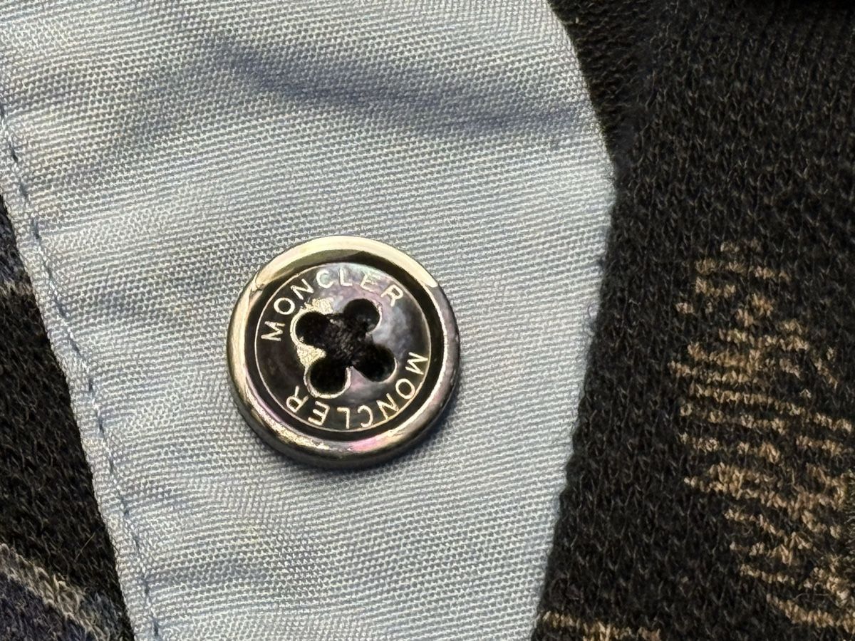 Moncler Polos: Superbe polo Moncler  – D'occasion à Sierre par OCNL 3