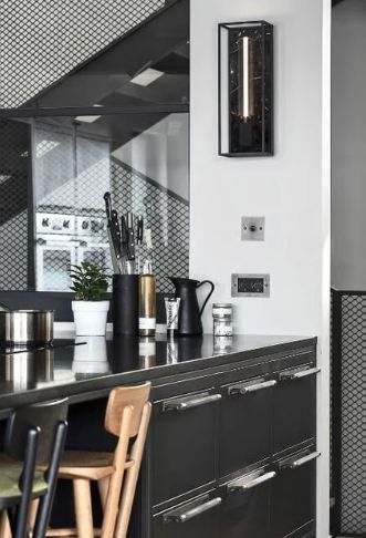 Lampade: Buster & Punch Caged Wall Wandleuchte Marmor schwarz – Nuovo e nell'imballaggio originale da Rothenburg venduto da Lampenoutlet 1