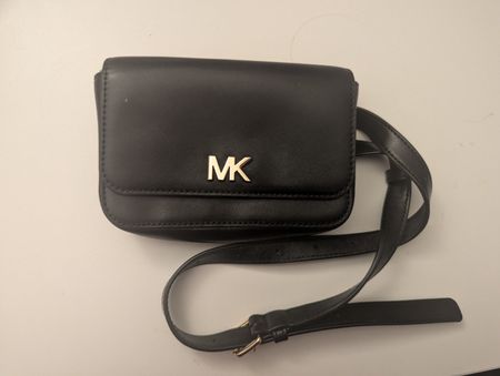 Michael Kors belt bag (new)