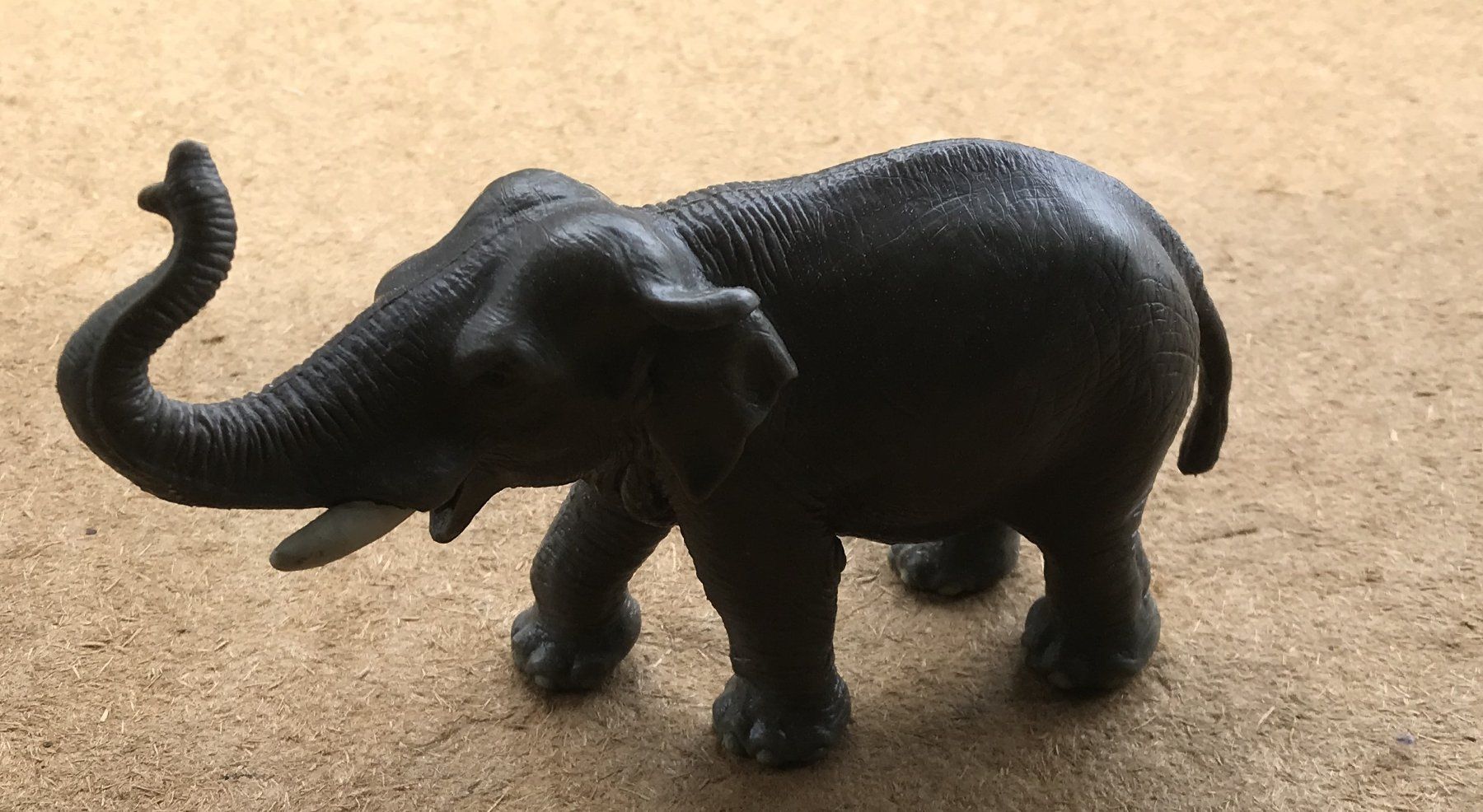 Schleich Statuette: SCHLEICH ELEFANT – Usato da Ostermundigen venduto da Wyatt-Earp 1