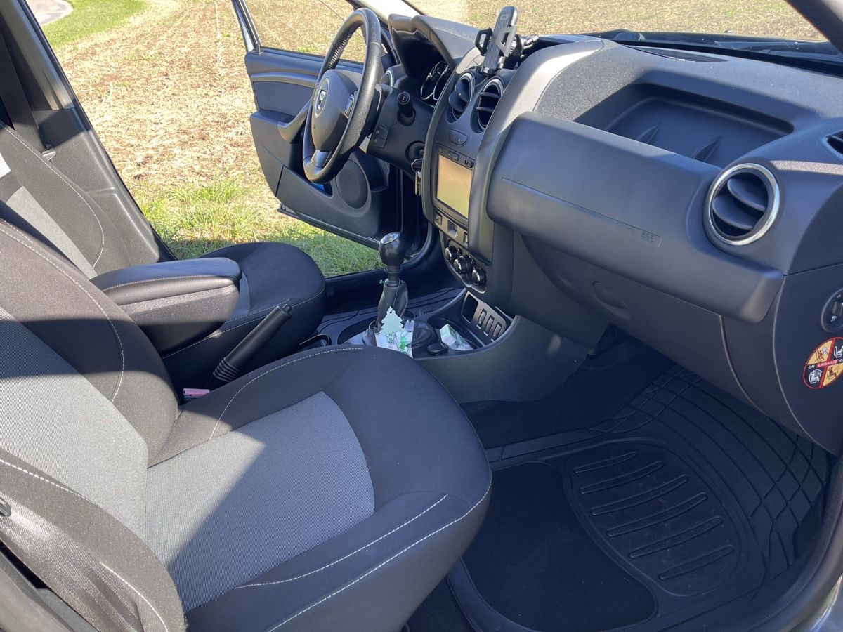 Dacia Automobili: DACIA Duster 1.2 T Lauréate 4x2 – Usato da Cham venduto da gui_9vb2 2