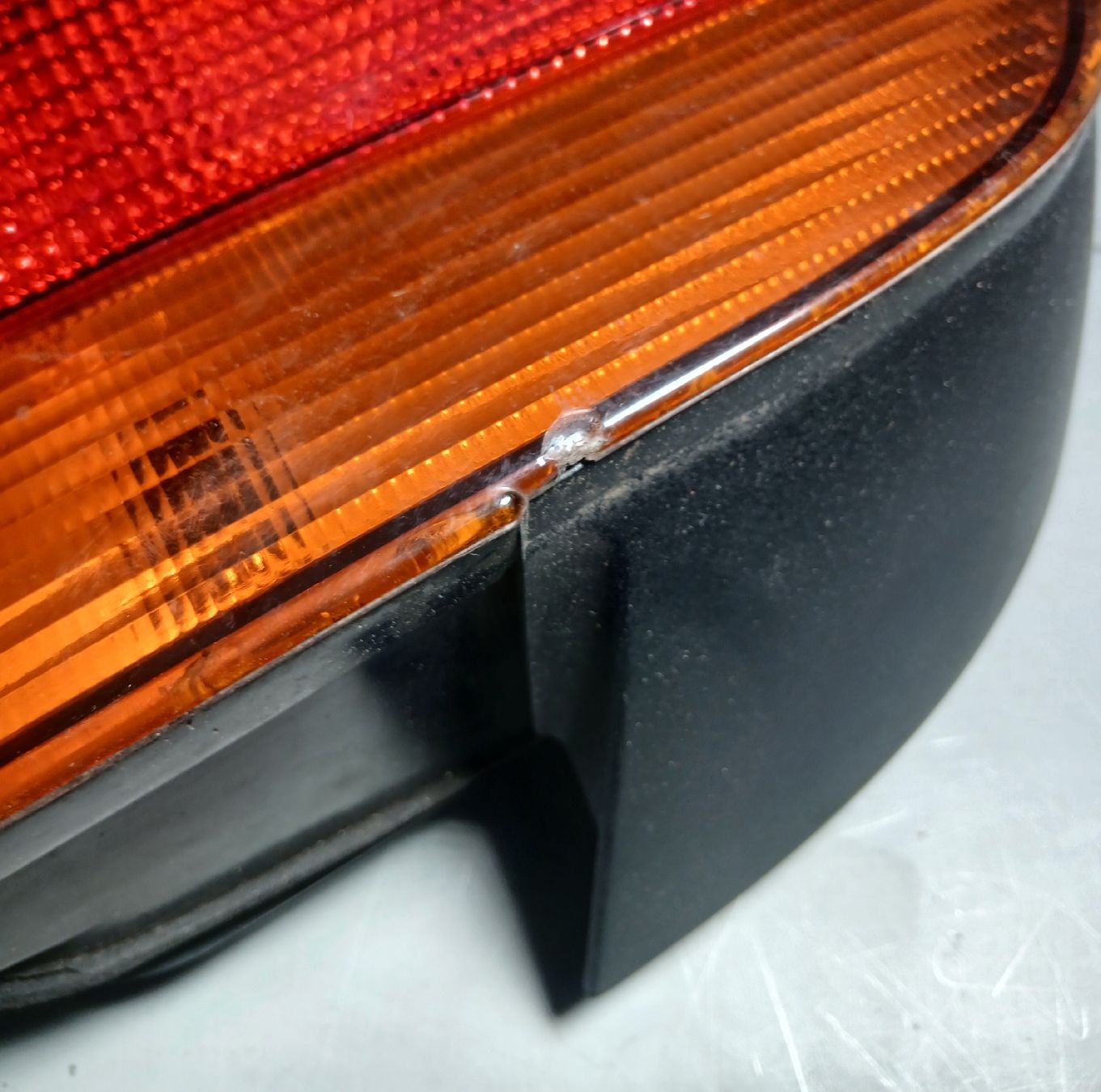 BMW Fari: Feu arrière droit BMW E39 – Usato da la heutte venduto da Auto-stock 1