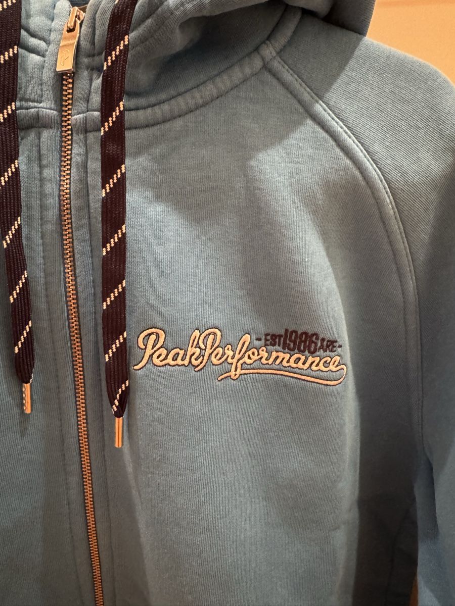 Peak Performance Maglioni & Felpe: Hoody von Peak Performance – Usato da Zofingen venduto da Steffinha01 1