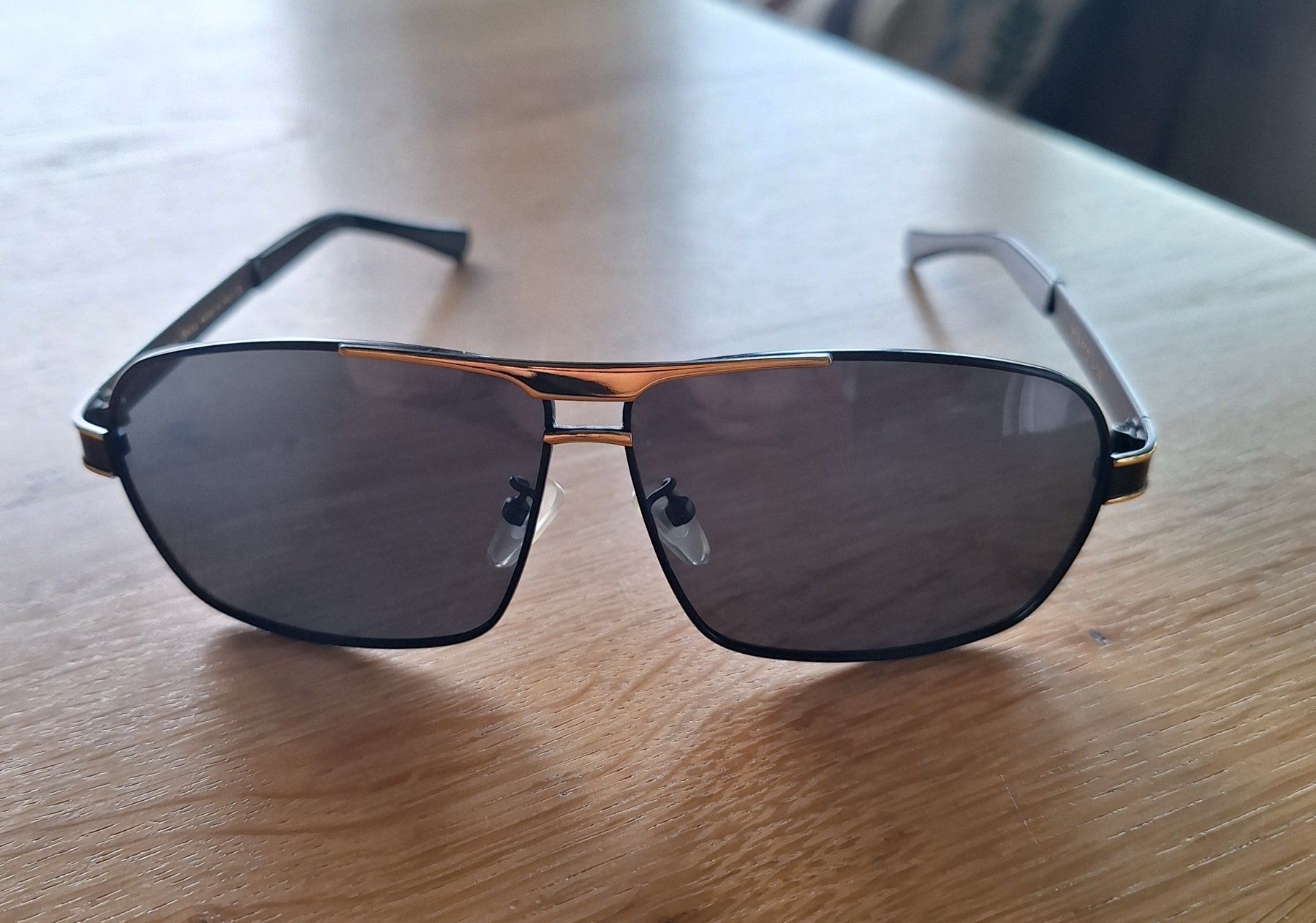 Occhiali & Lenti: Mercedes Sonnenbrille mit Etui – Usato da Niederrohrdorf venduto da easyshoper 1