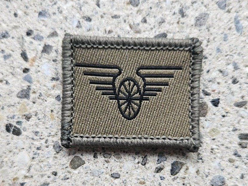 Schweizer Armee Placchette & Badge: *** Funktionsabzeichen Eisenbahnsappeur mit Klett *** – Nuovo e nell'imballaggio originale da Riedholz venduto da fr_sIruP