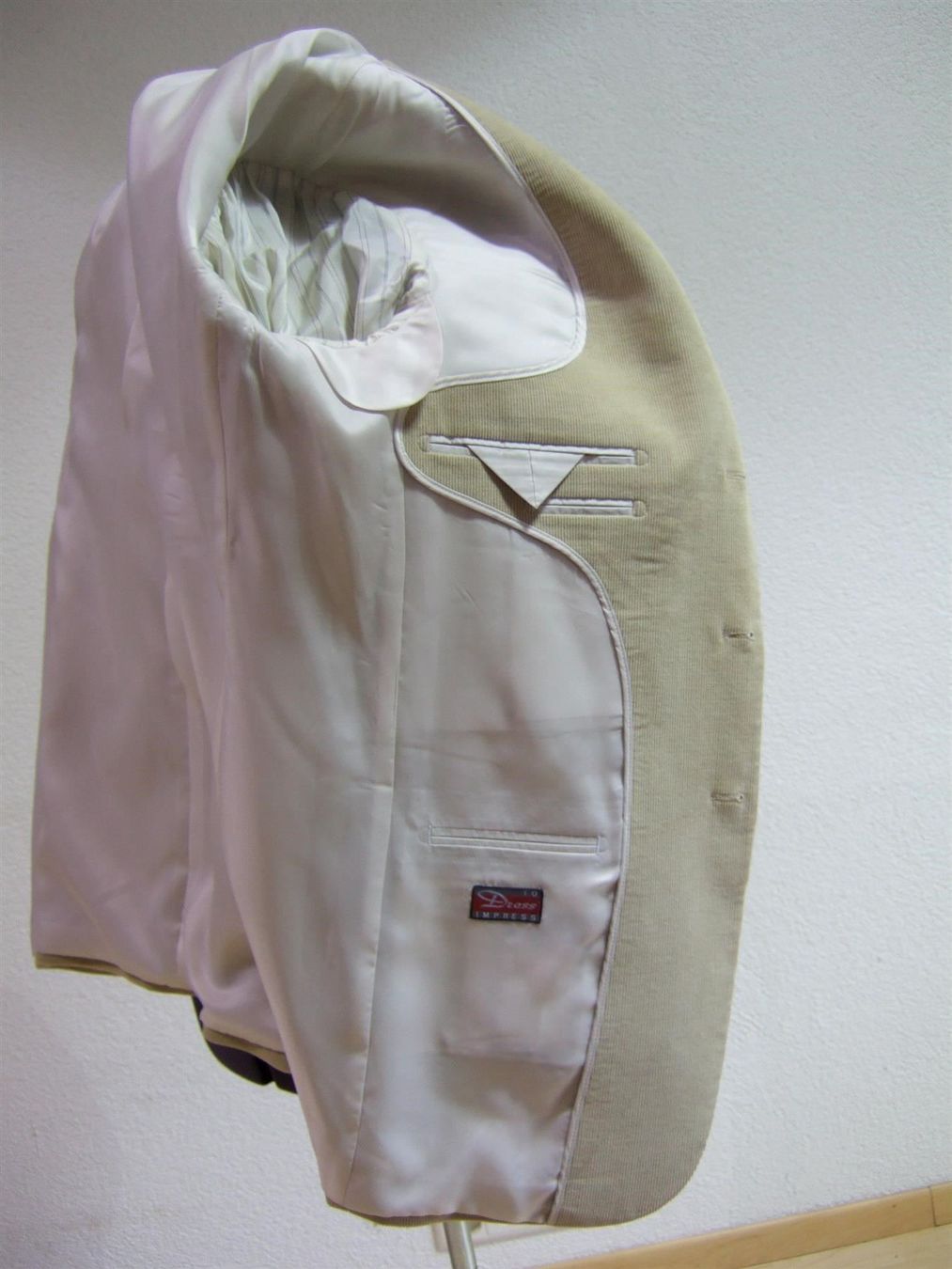 Giacche: Herren Jacke Cord Grösse 56-60 – Nuovo (secondo la descrizione) da Langnau am Albis venduto da Chinareto 1