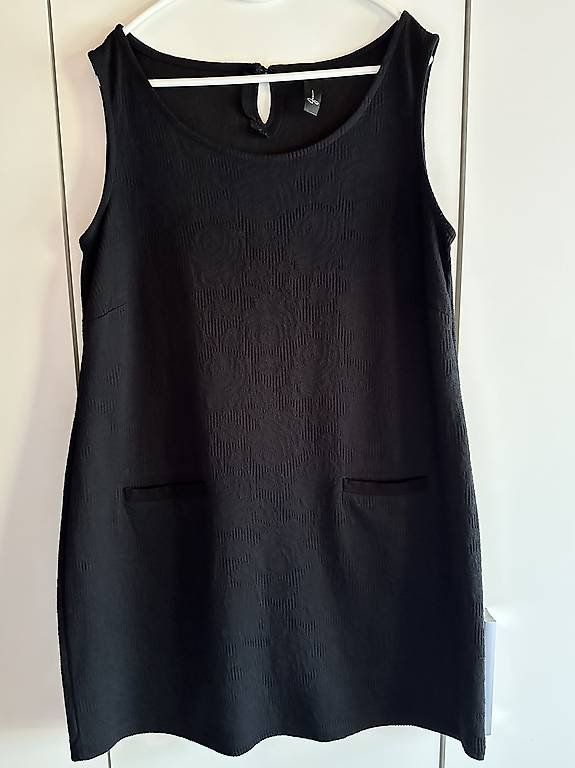 Vestiti: Kleid der Marke Guna / Grösse L – Usato da Zürich venduto da elsoca