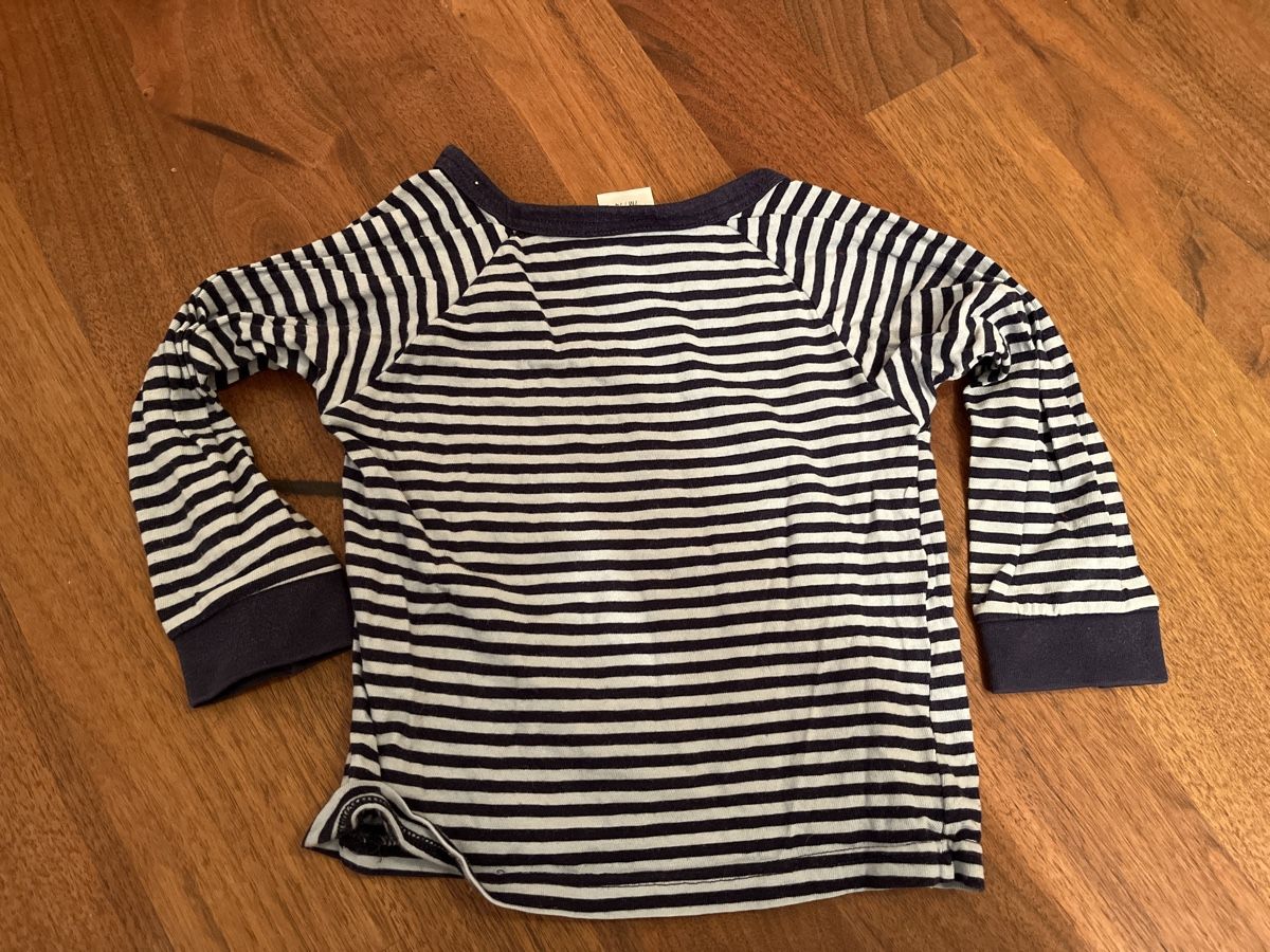 Maglioni & Felpe: Langarmshirt Jungen Gr. 74 gestreift Auto – Usato da Andelfingen venduto da estark 3