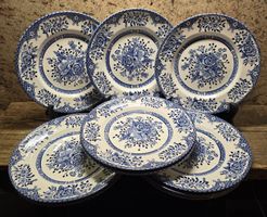 10 Stk. EIT England Teller Set Blumenmuster blau weiss 19cm.