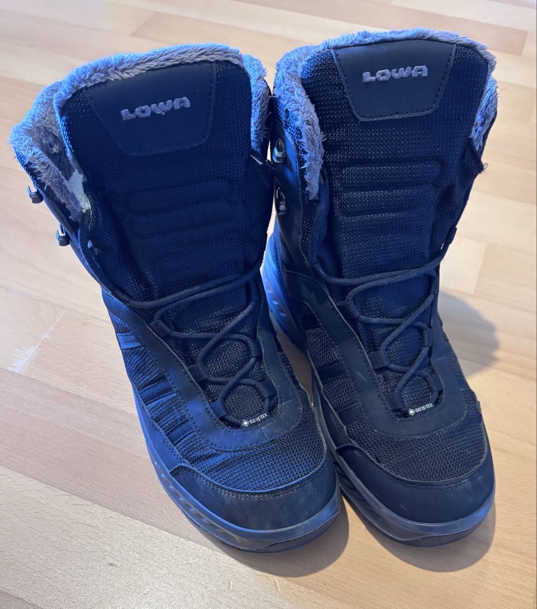 Lowa Scarpe da donna: Lowa Winterstiefel Gr. 40 – Usato da Bonstetten venduto da swiss_diver