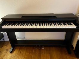 Yamaha Clavinova CLP 123