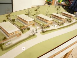 MODELLBAU EISENBAHN PLEXIGLASKASTEN BASTELN TOP MODELL A 10