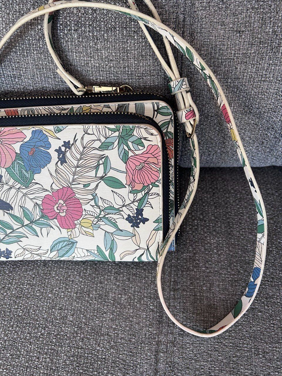 Borse da donna: Borsa a tracolla con portafoglio Parfois – Usato da Giubiasco venduto da LorisVale 5