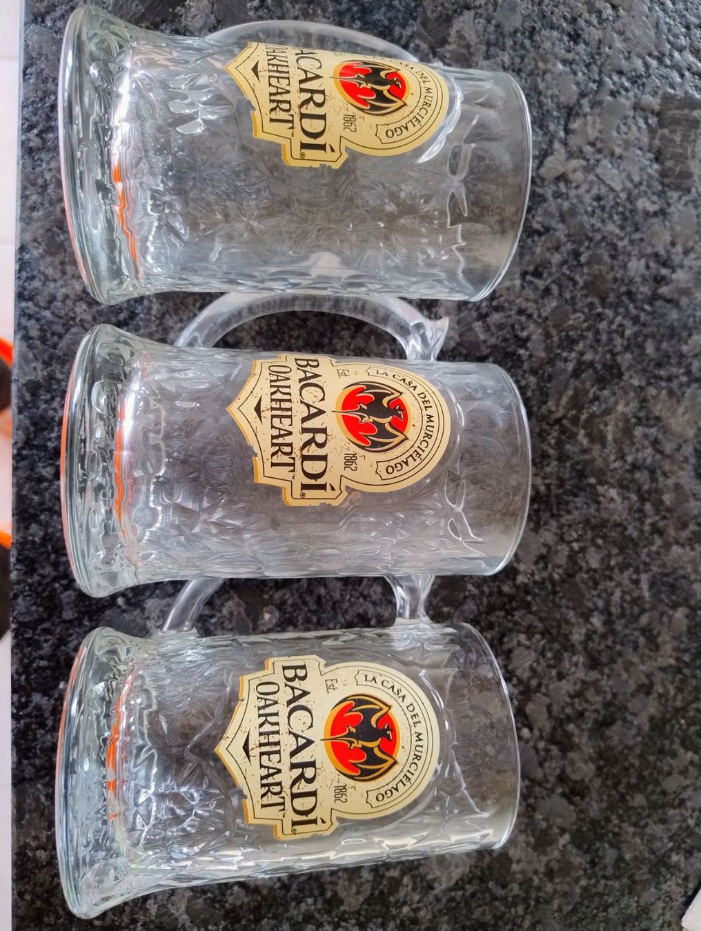Gläser: 3 Bacardi Oakheart Gläser – Gebraucht aus Rickenbach BL von gab_lkc9