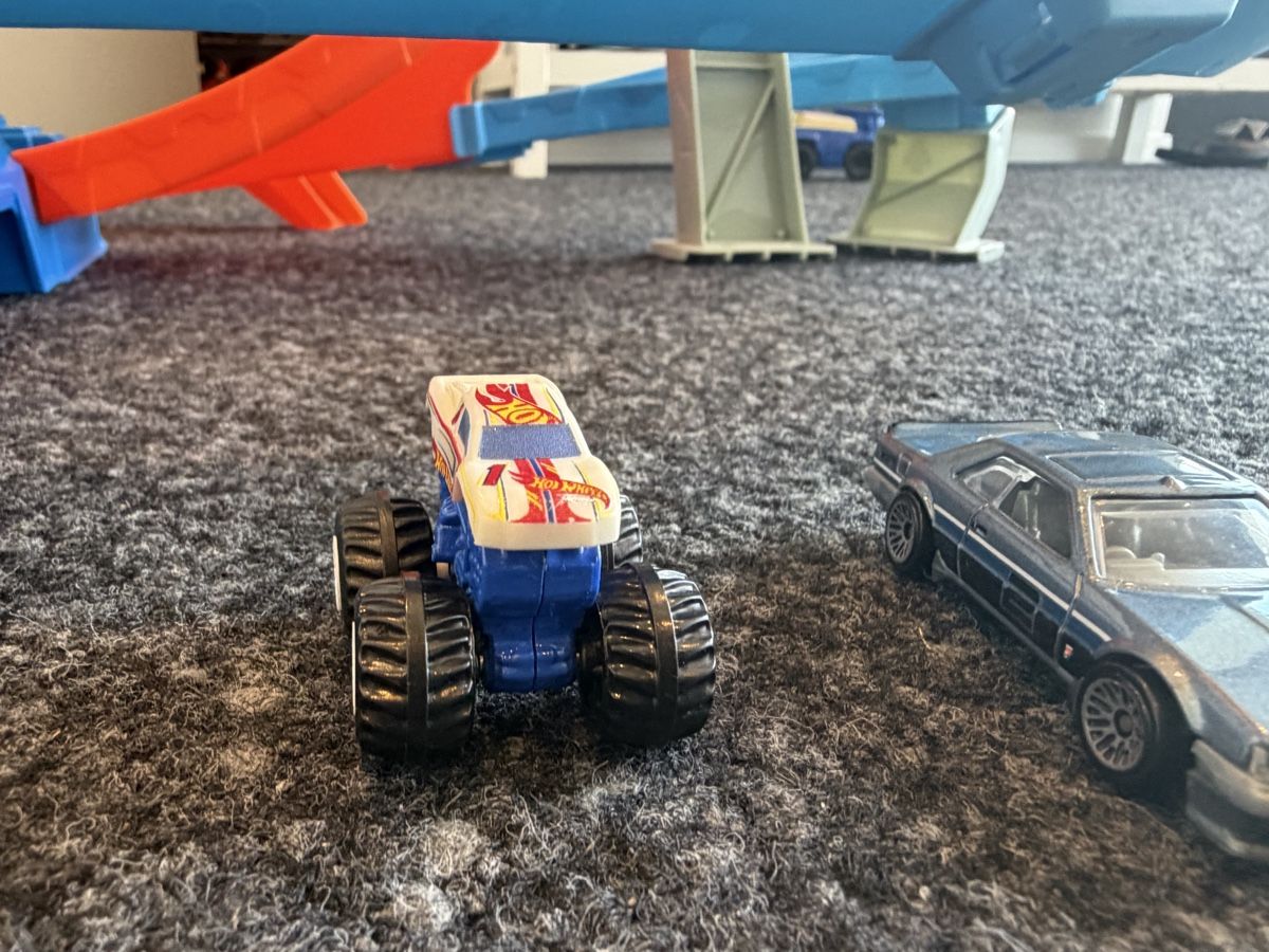 Hot Wheels Rennbahnen: Hot Wheels Bahn Loop-Looping Set mit Autos gebraucht – Gebraucht aus Jaberg von Sportlochi 3