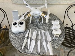 DJI Phantom mit Zubehör