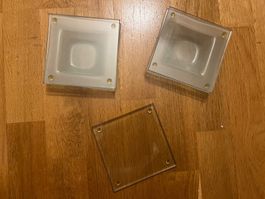 2 kleine Dekoteller/Schalen plus Glasplatte