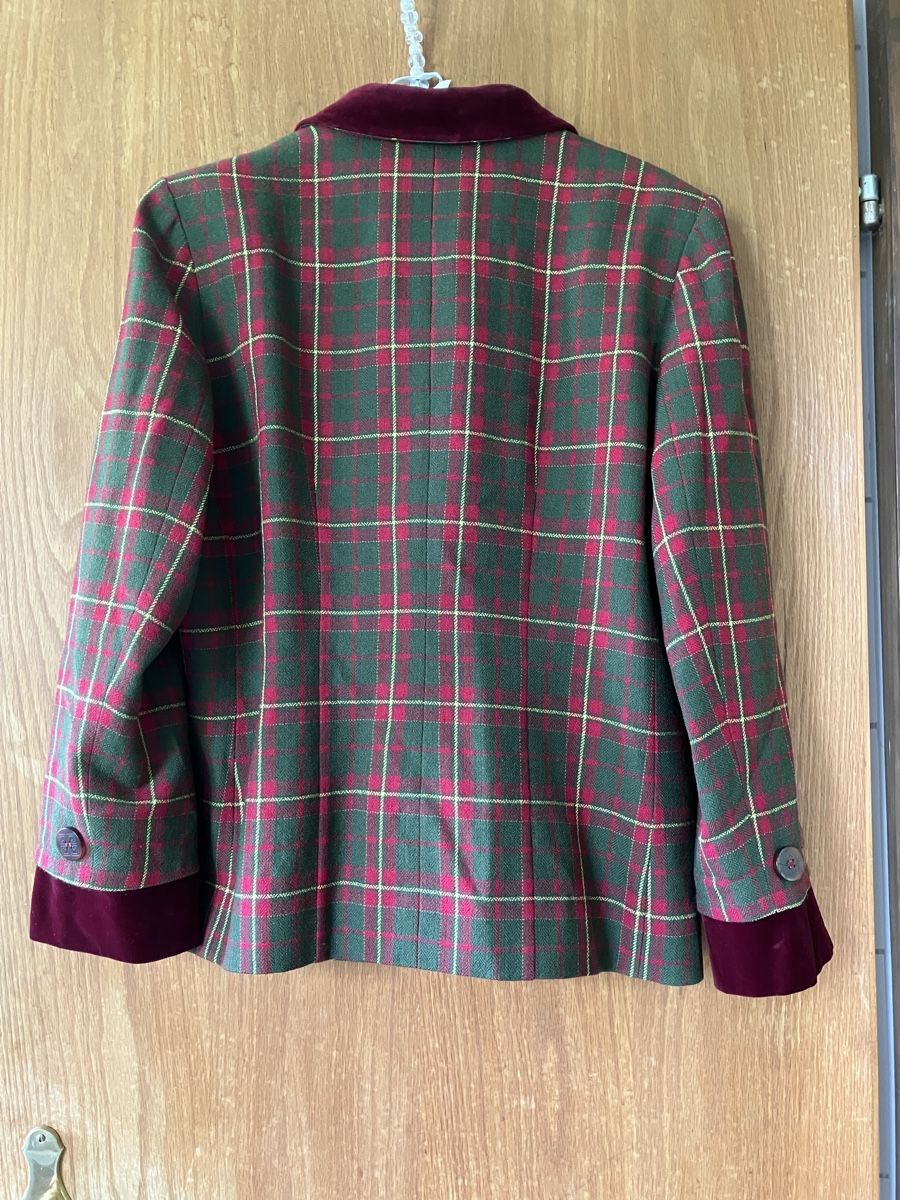 Givenchy Giacche: Original Givenchy Blazer – Usato da Bassersdorf venduto da groovygremlin 1