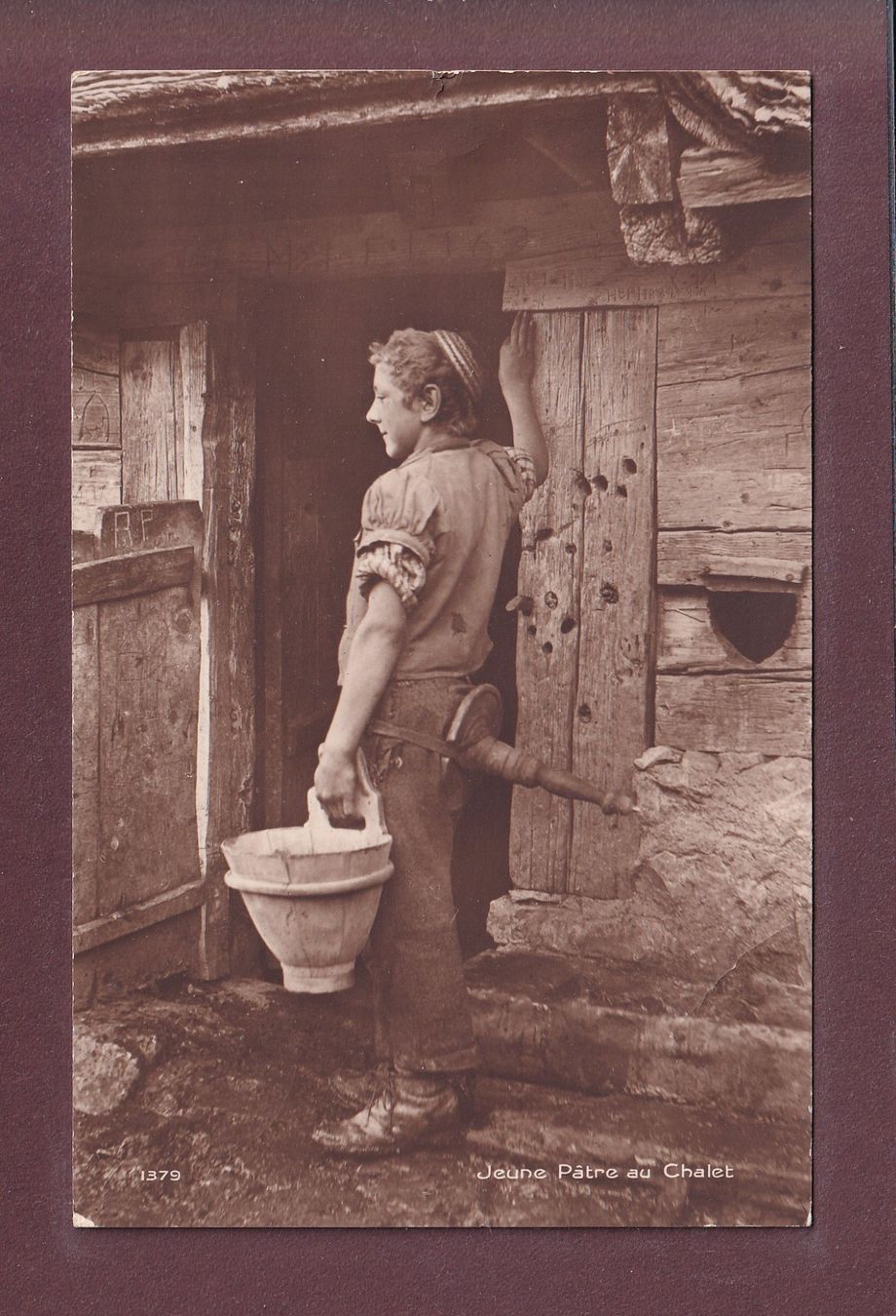 Cartoline postali: Jeune PÂTRE au chalet - 1914 Feldpost – Usato da Pully venduto da nicecards