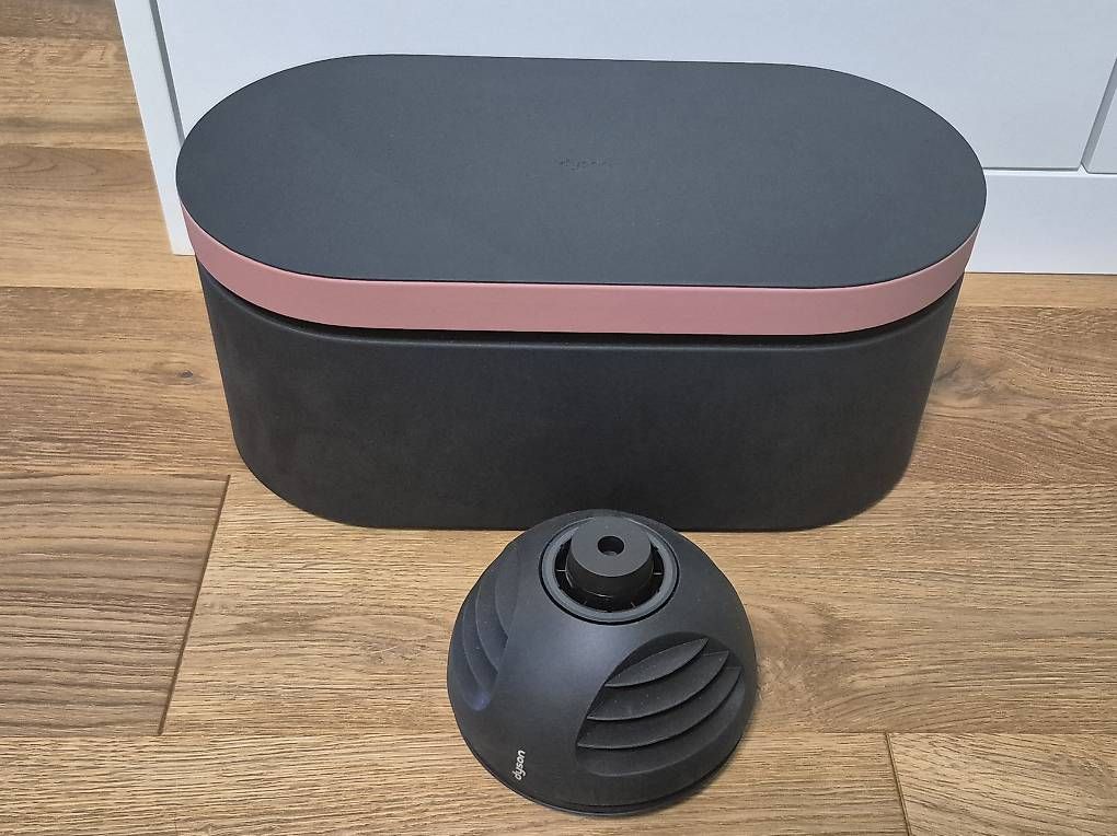 Asciugacapelli: Original Dyson Wave+Curl-Diffusor inkl. Box – Nuovo (secondo la descrizione) da Ennetbaden venduto da dom_5nlb