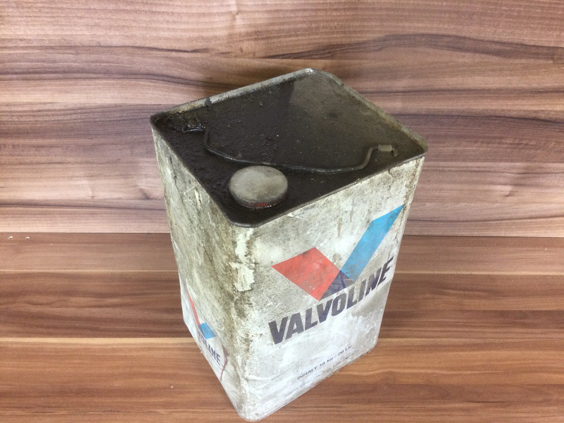 Insegne: Gebrauchte alte Blech Öl Kanne  Valvoline – Usato da Wangen SZ venduto da kuriosum12 1