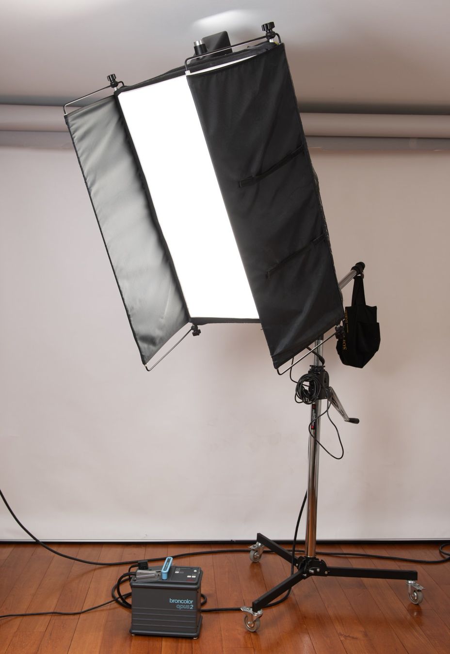 Broncolor Blitze: Kit studio pro Broncolor + Windowlight + pied Manfrotto – Gebraucht aus Lausanne von bastanza
