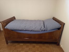 Antikes Bett