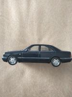 Modellauto Mercedes-Benz E320 Avantgarde E-Klasse schwarz