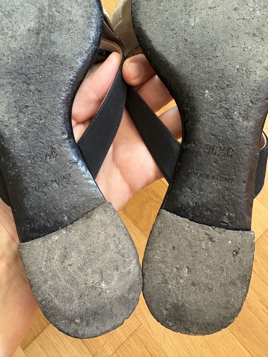 Chanel Scarpe da donna: Chanel Sandalen Flip Flops – Usato da Bern venduto da LoveVintageY2K 3