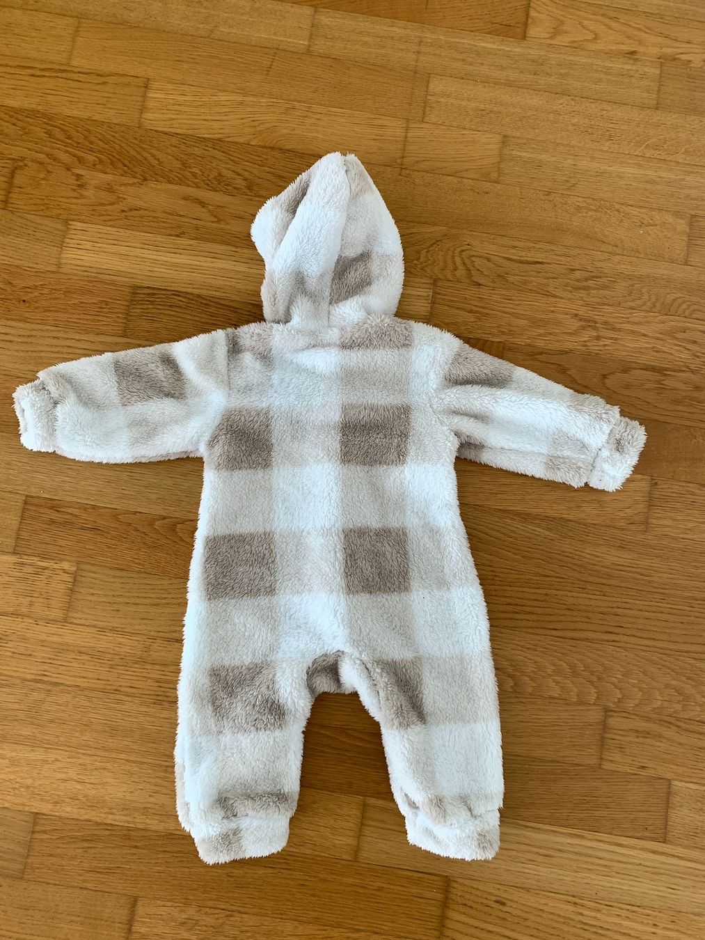 Strampler: Babyoverall 9-12 M – Gebraucht aus Hochfelden von rub_rnw5 1