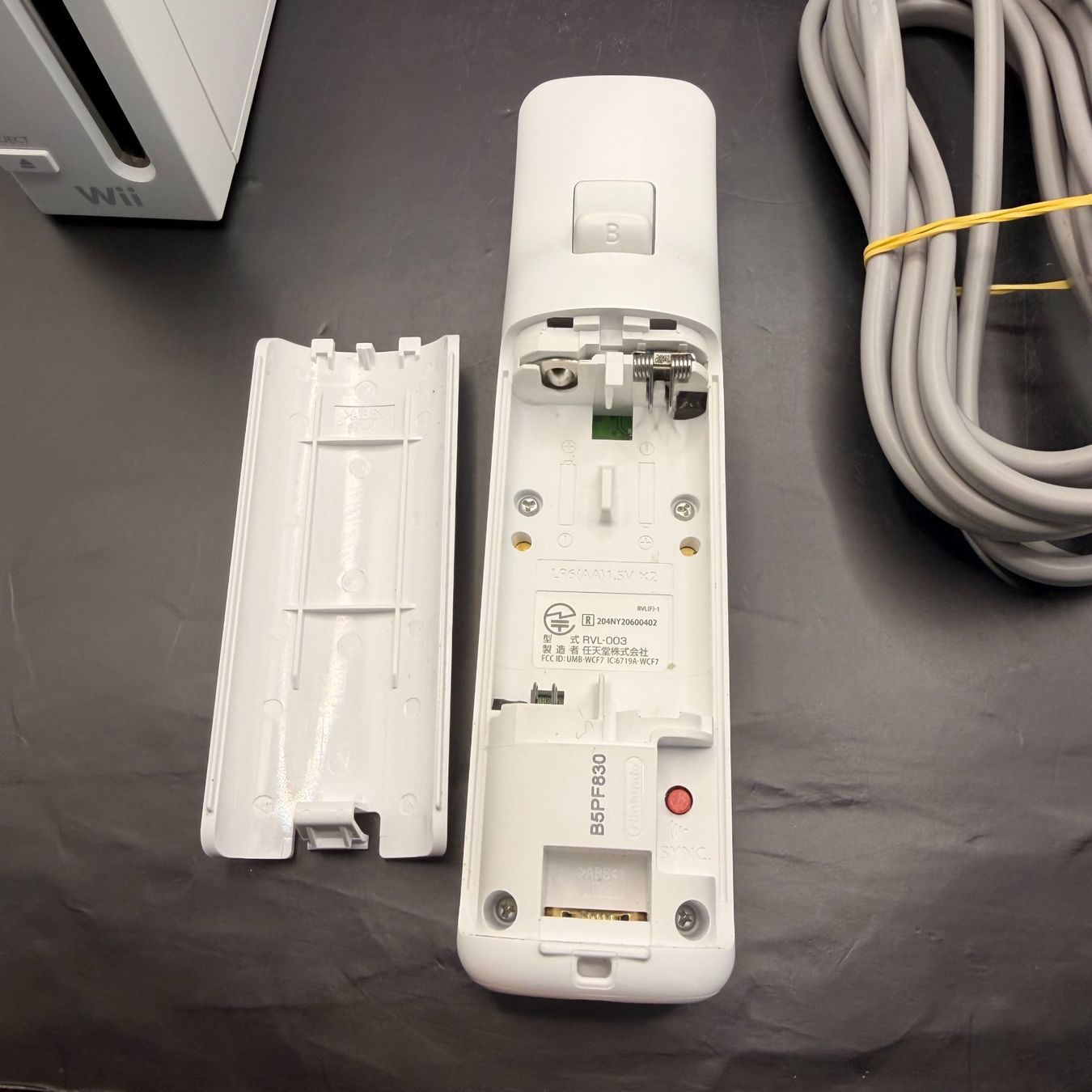 Nintendo Console: Nintendo Wii Konsole mit Controller & Zubehör – Usato da Düdingen venduto da Nerdworld 2