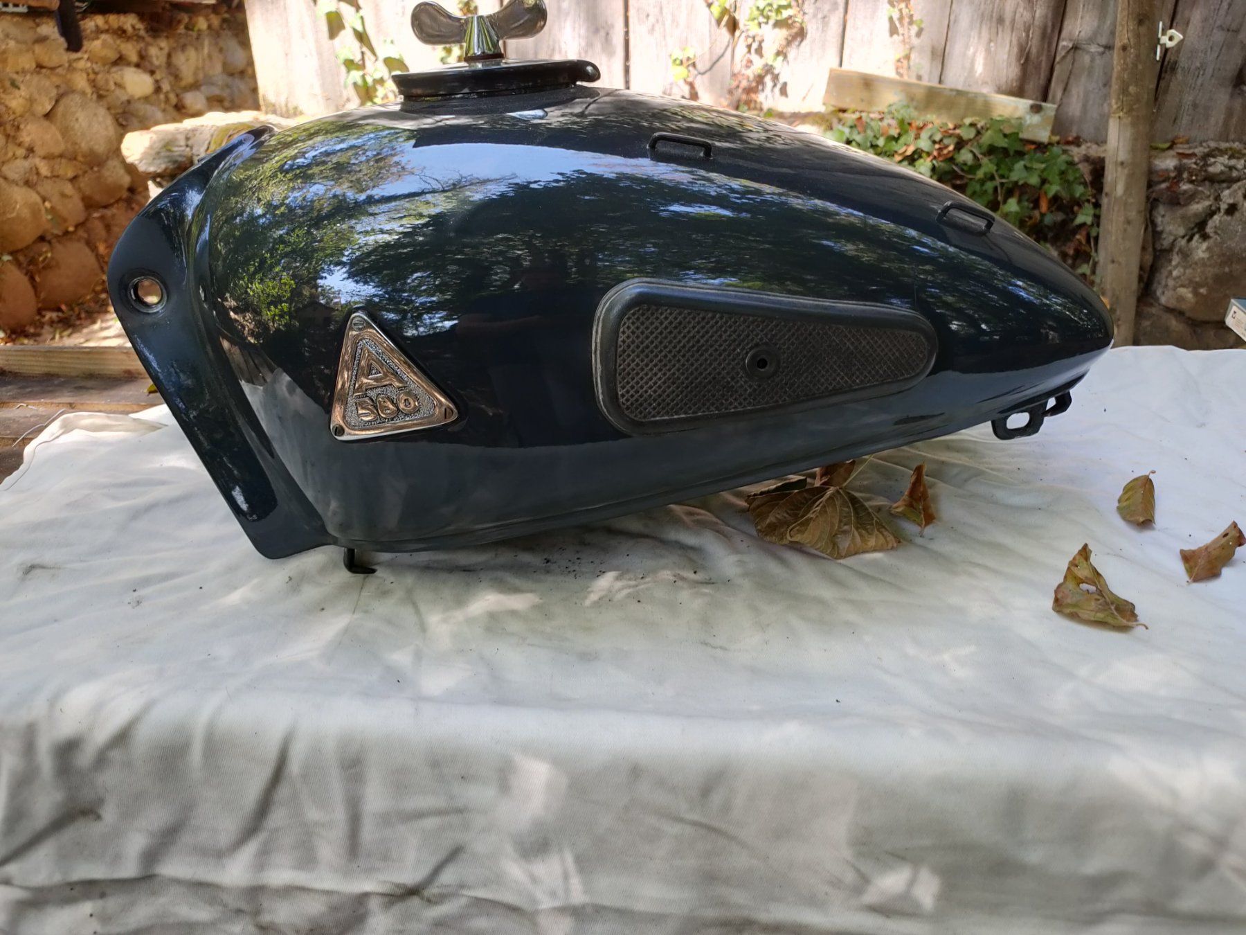 Condor Tutti i ricambio per moto: Réservoir condor A580 – Usato da Bretonnières venduto da Minigab 3