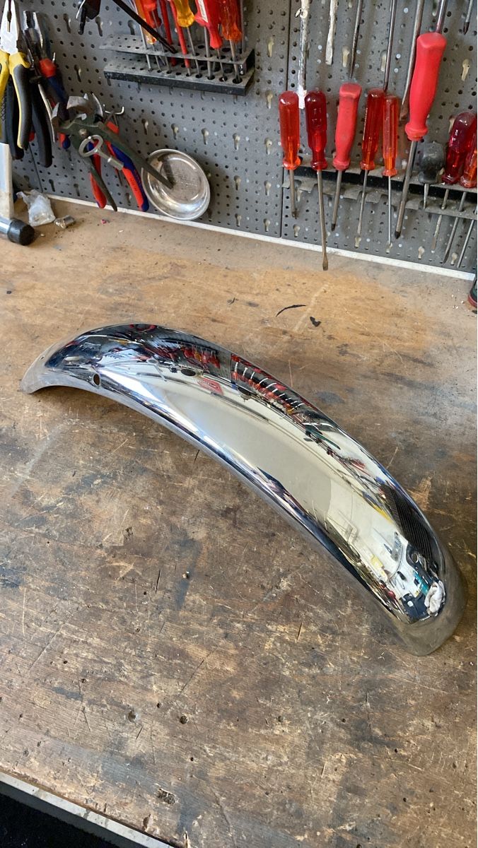 Tutti i ricambio per moto: Chrom Schutzblech Motorrad  – Usato da Zürich venduto da alt-eisen