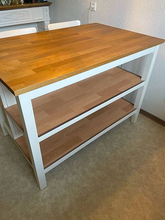 Tavoli: Bartisch und 2 Barstühle – Usato da Stetten AG venduto da eic_t5v2 1