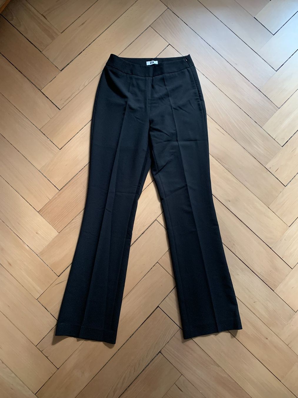 We Hosen: WE - Hose schwarz 34 – Gebraucht aus Zürich von Diazaio