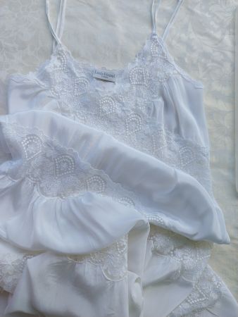 Negligee LOUIS FERAUD,neu,CH-Gr.36,120 Fr.