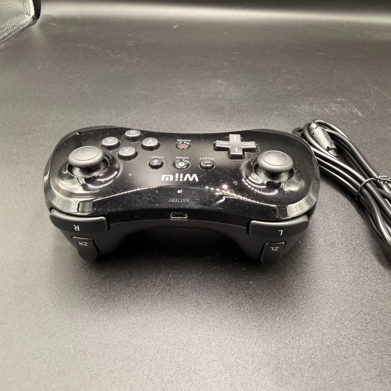 Nintendo Manettes: Nintendo Wii U Pro Controller Schwarz – D'occasion à Düdingen par Nerdworld 3