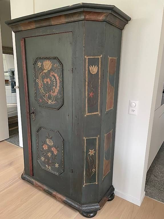 Armadi: Wunderschöner Bauernschrank – Usato da Arlesheim venduto da koeniglicher 3