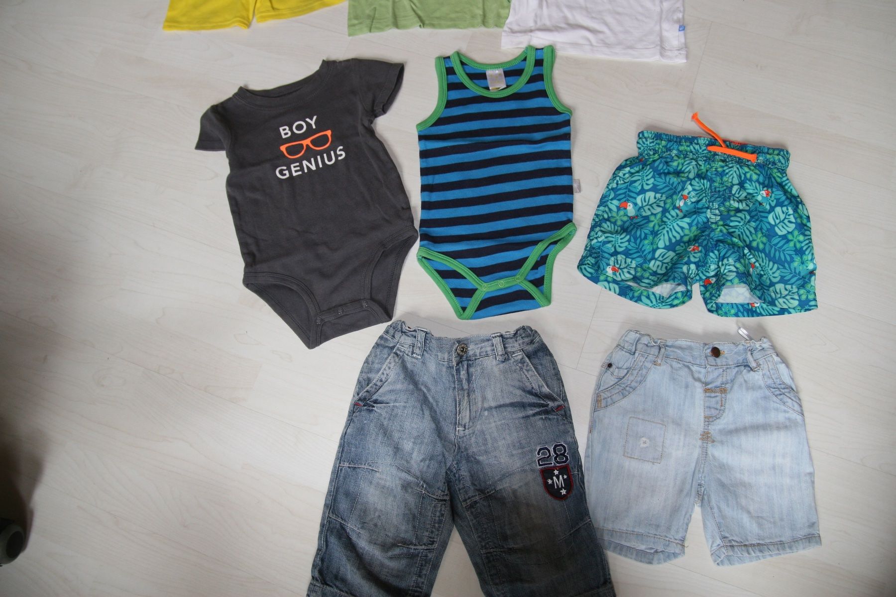 Lotti & Set di vestiti: Kleiderpaket 11 Teile Gr. 80 – Usato da Fislisbach venduto da lorgli 2