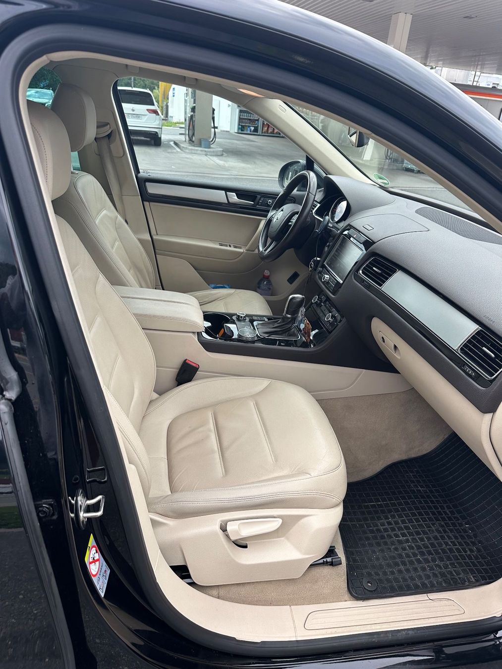 VW Automobili: Vw Touareg – Usato da Rotkreuz venduto da Cican92 3