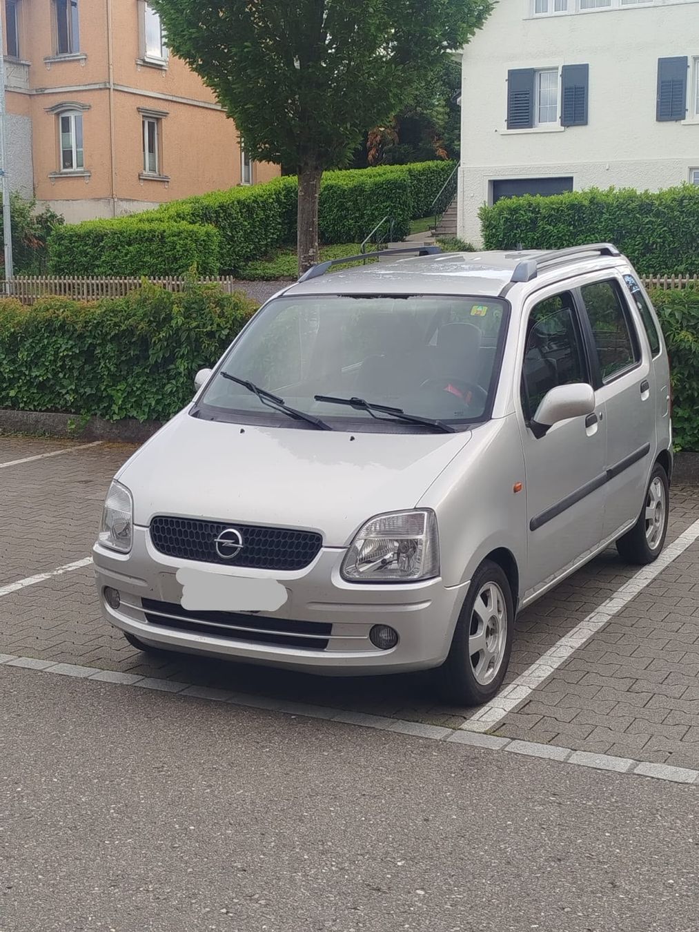 Opel Automobili: Opel Agila 1.2 – Zuverlässig und fahrbereit – Usato da Huttwil venduto da TMN2010