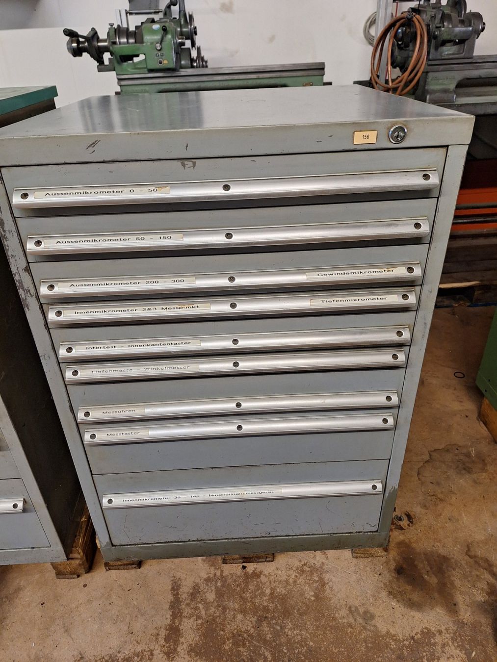 Armoires: Werkzeugschrank – D'occasion à Frutigen par orpaw