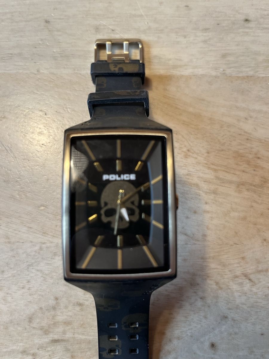 Police Montres: Herrenuhr Police – D'occasion à Zürich par Ruthlein54
