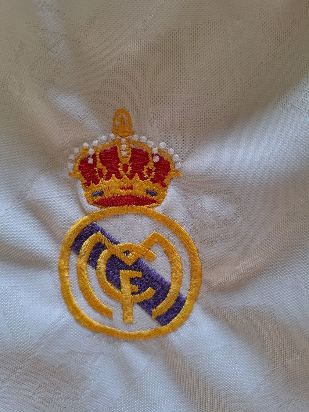 Hummel Canottiere & Pantaloni: Real Madrid Trikot 1993/1994 – Usato da Basel venduto da Robsai 1
