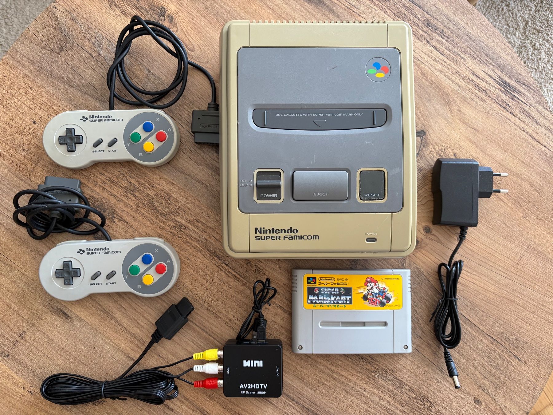 Nintendo Konsolen: Console Super Famicom avec Super Mario Kart – Gebraucht aus Froideville von vin_ynl9