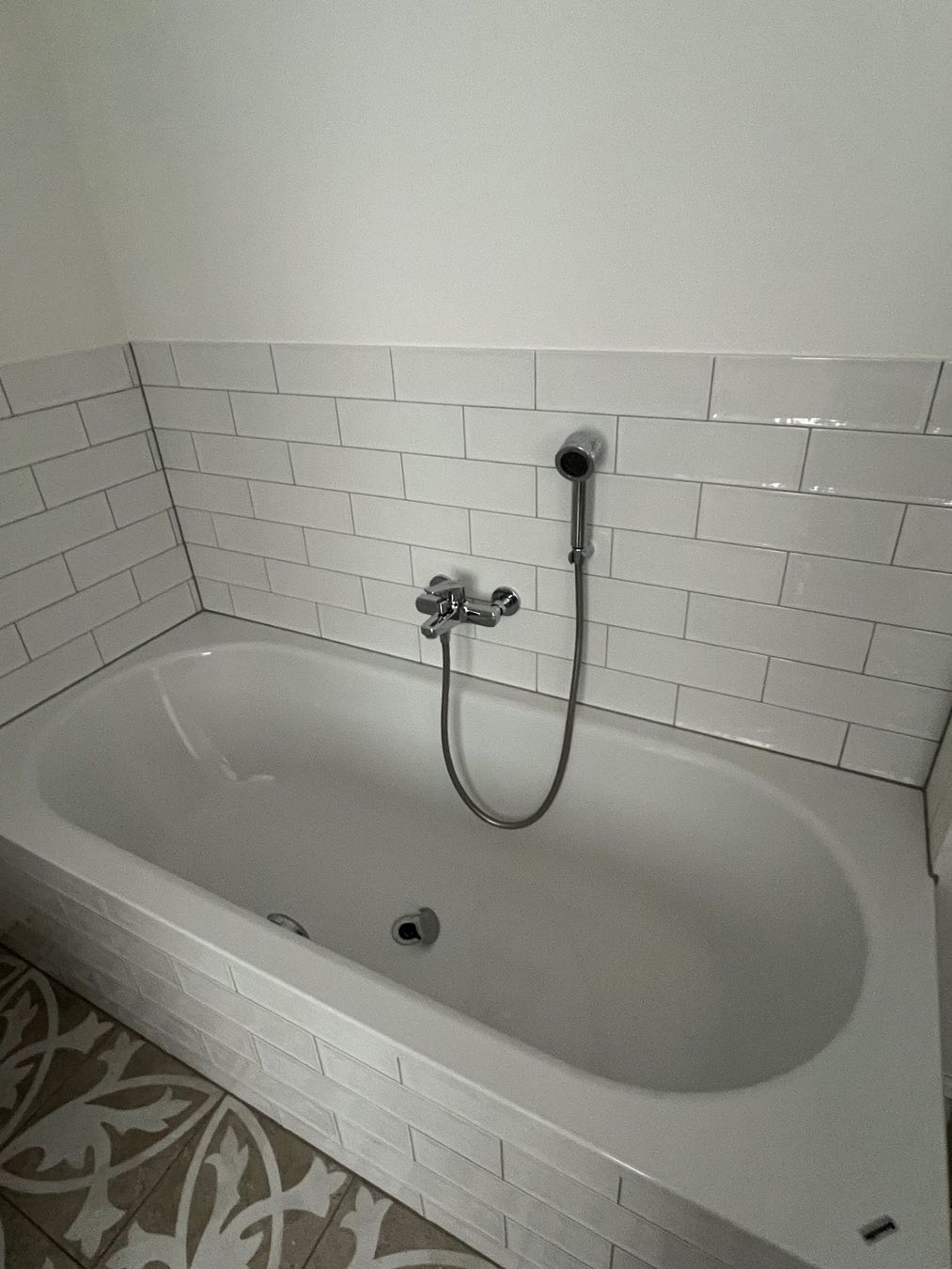 Docce: Komplettes Badezimmer und Dusche – Usato da Oberägeri venduto da cle_7fqt 6