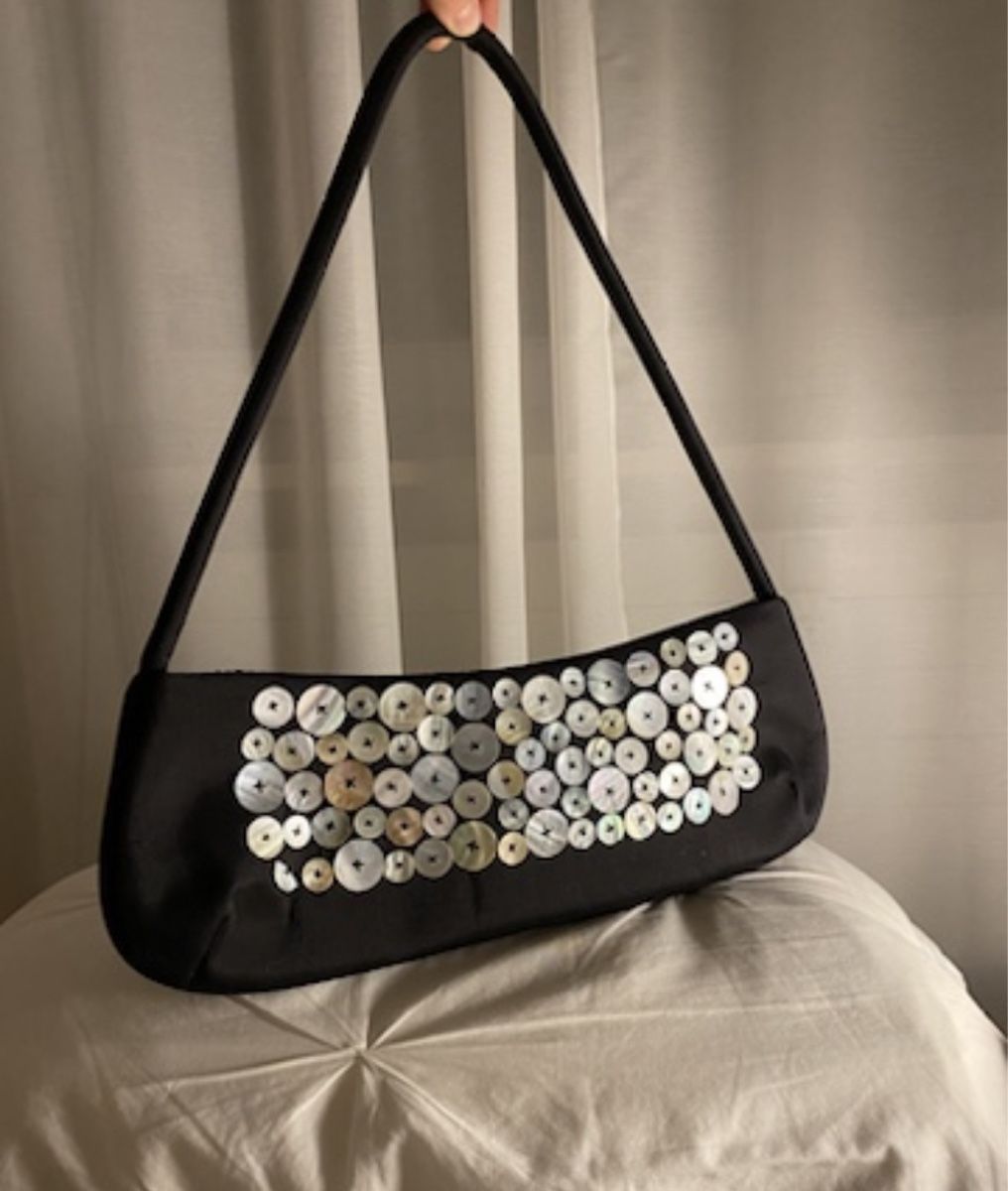 Borse da donna: Schicke Abendtasche mit Perlmuttknöpfen – Usato da Basel venduto da hil_m9zg 1