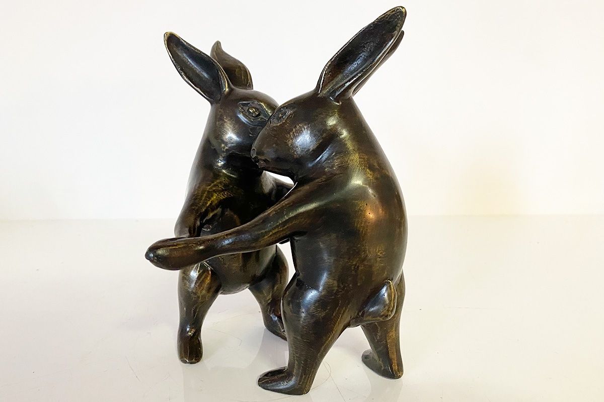 Statuette: Tanzendes Hasenpaar, Bronzefigur Unikat – Usato da Küssnacht am Rigi venduto da Brockenhaus-Rigi 2